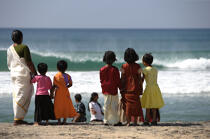 Offrandes sur la plage de Varkala. © Philip Plisson / Plisson La Trinité / AA12519 - Nos reportages photos - Inde