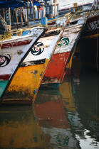 Stems of fishing vessels in Cochin. © Philip Plisson / Plisson La Trinité / AA12540 - Photo Galleries - Bow