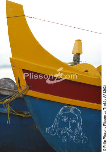 Boats on the beach of Kollam. - © Philip Plisson / Plisson La Trinité / AA12621 - Photo Galleries - India
