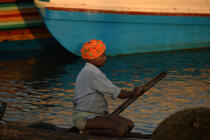 Hindou à Vilinjan. © Philip Plisson / Plisson La Trinité / AA12678 - Nos reportages photos - La petite pêche au Kerala, Inde du sud