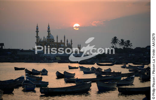 Sunset on Vilinjan. - © Philip Plisson / Plisson La Trinité / AA12679 - Photo Galleries - India