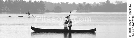 Fishermen in India. - © Philip Plisson / Plisson La Trinité / AA12899 - Photo Galleries - State [India]