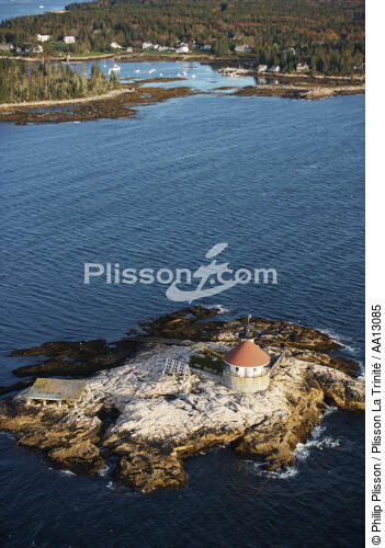 Cuckholds Light dans le Maine. - © Philip Plisson / Plisson La Trinité / AA13085 - Nos reportages photos - Couleurs d'Automne en Nouvelle Angleterre