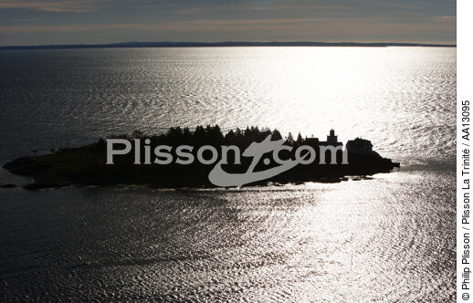 Grindle Point Light in Maine. - © Philip Plisson / Plisson La Trinité / AA13095 - Photo Galleries - Backlit