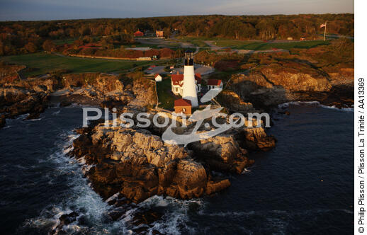 Portland Head Light dans le Maine. - © Philip Plisson / Plisson La Trinité / AA13369 - Nos reportages photos - Couleurs d'Automne en Nouvelle Angleterre