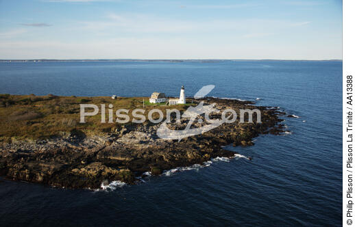Wood Island Light dans le Maine. - © Philip Plisson / Plisson La Trinité / AA13388 - Nos reportages photos - Couleurs d'Automne en Nouvelle Angleterre