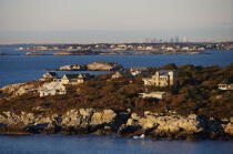 Bakers Island and Boston city on the back © Philip Plisson / Plisson La Trinité / AA13423 - Photo Galleries - Bakers Island