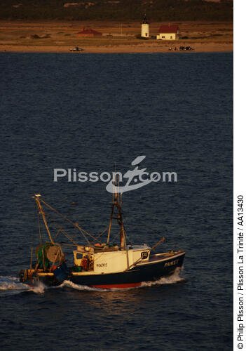 Fishing vessel in Massachusetts. - © Philip Plisson / Plisson La Trinité / AA13430 - Photo Galleries - Lighthouse [Massachusetts]