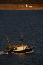 Fishing vessel in Massachusetts. © Philip Plisson / Plisson La Trinité / AA13430 - Photo Galleries - Race Point Light