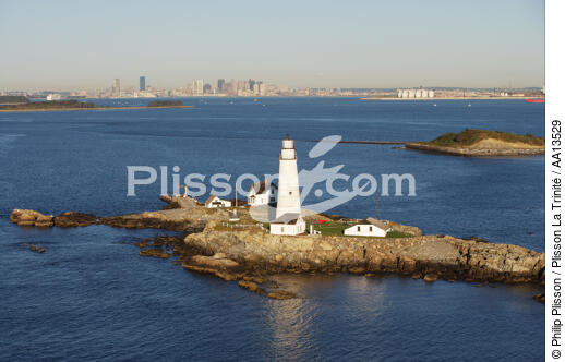Boston Harbor Light. - © Philip Plisson / Plisson La Trinité / AA13529 - Photo Galleries - Lighthouse [Massachusetts]