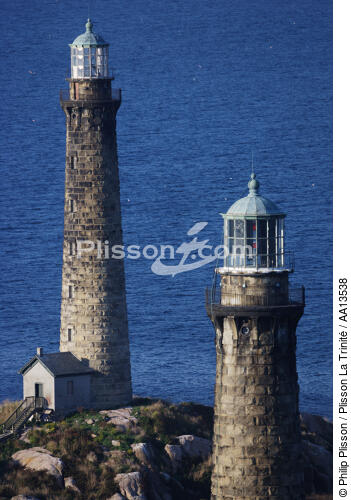 Cape Ann Twin Lighthouse in Massachusetts. - © Philip Plisson / Plisson La Trinité / AA13538 - Photo Galleries - Cape Ann Twin Lighthouses