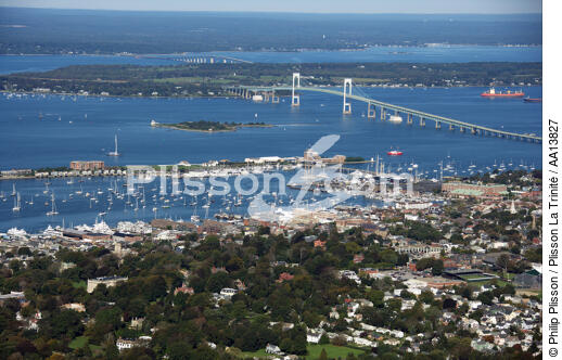 Newport in the state of the Rhode Island. - © Philip Plisson / Plisson La Trinité / AA13827 - Photo Galleries - Suspended bridge