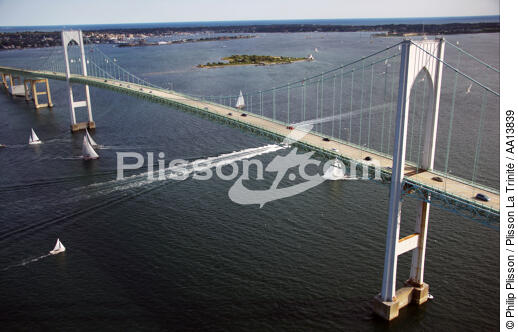 Newport in the state of the Rhode Island. - © Philip Plisson / Plisson La Trinité / AA13839 - Photo Galleries - Suspended bridge