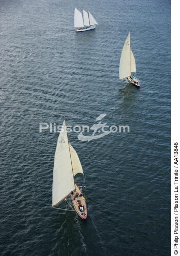 Régate de 12 mètres JI devant Newport. - © Philip Plisson / Plisson La Trinité / AA13846 - Nos reportages photos - Newport