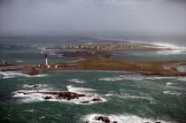 Storm on Sein island. © Philip Plisson / Plisson La Trinité / AA13936 - Photo Galleries - French Lighthouses