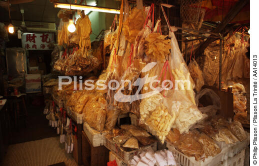 Dried fish in Hong Kong. - © Philip Plisson / Plisson La Trinité / AA14013 - Photo Galleries - Hong Kong, a city of contrasts