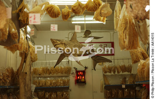 Poissons séchés à Hong Kong. - © Philip Plisson / Plisson La Trinité / AA14015 - Nos reportages photos - Poisson