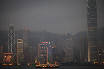 Hong Kong by night. © Philip Plisson / Plisson La Trinité / AA14041 - Photo Galleries - Sky-scraper