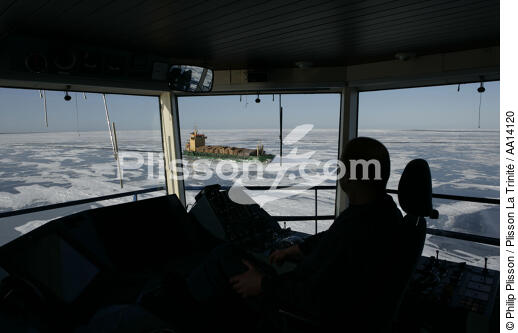 A bord d'un brise glace en mer Baltique. - © Philip Plisson / Plisson La Trinité / AA14120 - Nos reportages photos - Cargo