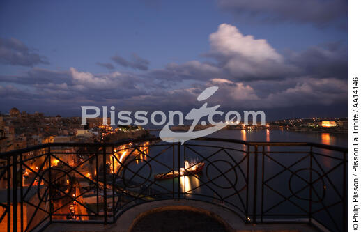 La Vallette in Malta. - © Philip Plisson / Plisson La Trinité / AA14146 - Photo Galleries - Night