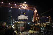 La ville portuaire de Ulsan en Corée de Sud. © Philip Plisson / Plisson La Trinité / AA14190 - Nos reportages photos - Chantier Hyundai, le plus grand chantier maritime du monde.