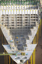 La ville portuaire de Ulsan en Corée de Sud. © Philip Plisson / Plisson La Trinité / AA14202 - Nos reportages photos - Chantier Hyundai, le plus grand chantier maritime du monde.