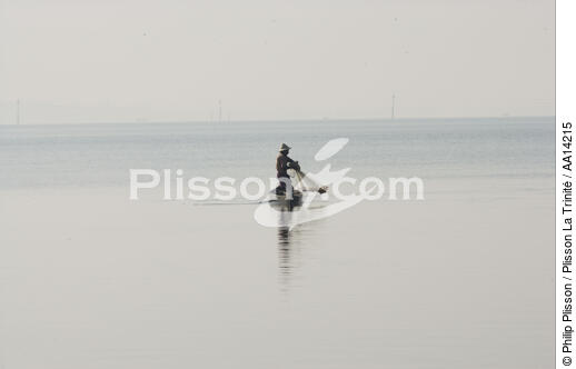 Pêche dans le Kerala, Inde. - © Philip Plisson / Plisson La Trinité / AA14215 - Nos reportages photos - Inde