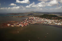 Panama City and the entry of the canal. © Philip Plisson / Plisson La Trinité / AA14225 - Photo Galleries - Panama Canal