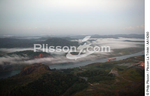 Panama Canal. - © Philip Plisson / Plisson La Trinité / AA14260 - Photo Galleries - Panama