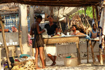 Anakao - Madagascar. © Philip Plisson / Plisson La Trinité / AA14353 - Nos reportages photos - Femme