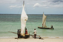 Anakao - Madagascar. © Philip Plisson / Plisson La Trinité / AA14370 - Photo Galleries - Man