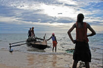 Ifaty - Madagascar. © Philip Plisson / Plisson La Trinité / AA14514 - Nos reportages photos - Femme