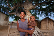 Ifaty - Madagascar. © Philip Plisson / Plisson La Trinité / AA14527 - Nos reportages photos - Femme