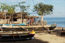 Ifaty - Madagascar. © Philip Plisson / Plisson La Trinité / AA14615 - Nos reportages photos - Bateau à rames