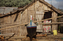 Ifaty - Madagascar. © Philip Plisson / Plisson La Trinité / AA14644 - Nos reportages photos - Bateau à rames