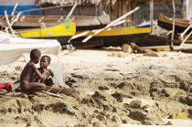 Ifaty - Madagascar. © Philip Plisson / Plisson La Trinité / AA14651 - Photo Galleries - Child