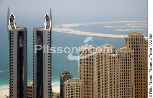 Dubaï. - © Philip Plisson / Plisson La Trinité / AA14924 - Nos reportages photos - Immeuble