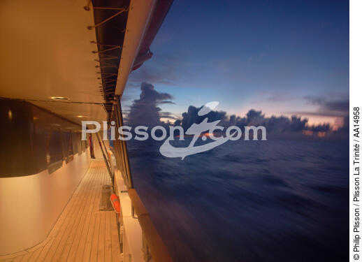 Croisière à bord du Ponant. - © Philip Plisson / Plisson La Trinité / AA14958 - Nos reportages photos - La Grande Croisière