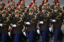 Republican guard. Champs Elysées. © Philip Plisson / Plisson La Trinité / AA15098 - Photo Galleries - Parade