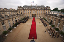 Republican guard. Palais de l'Elysée © Philip Plisson / Plisson La Trinité / AA15260 - Photo Galleries - Paris