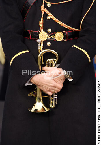 Republican guard. Maison Laffitte - © Philip Plisson / Plisson La Trinité / AA15348 - Photo Galleries - Police station