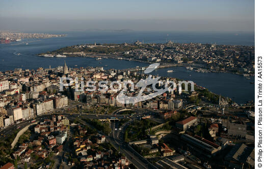 Istanbul - © Philip Plisson / Plisson La Trinité / AA15573 - Nos reportages photos - Bosphore