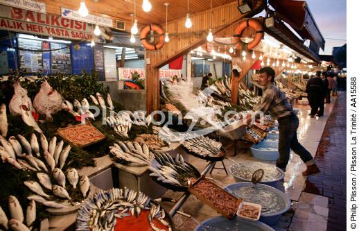 Istanbul - Kumkapi - Port de pêche - © Philip Plisson / Plisson La Trinité / AA15588 - Nos reportages photos - Tradition