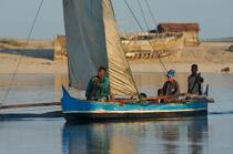 Belo sur mer © Philip Plisson / Plisson La Trinité / AA16343 - Nos reportages photos - Ville [Madagascar]