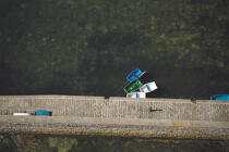Port-Tudy sur l'île de Groix © Philip Plisson / Plisson La Trinité / AA16832 - Nos reportages photos - Le Morbihan à tire d'ailes Photos de Philip Plisson