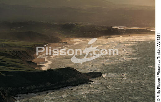Oyambre beach. - © Philip Plisson / Plisson La Trinité / AA17251 - Photo Galleries - Asturias [The]