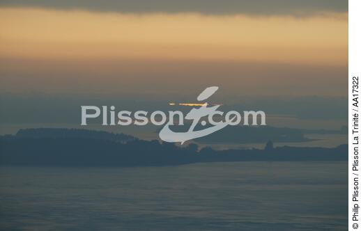 Golfe du Morbihan - © Philip Plisson / Plisson La Trinité / AA17322 - Photo Galleries - Sky