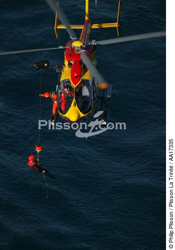 Dragon 29 - © Philip Plisson / Plisson La Trinité / AA17335 - Nos reportages photos - Sauvetage en mer