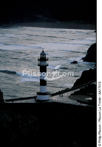Le phare de San Agustin - © Philip Plisson / Plisson La Trinité / AA17515 - Nos reportages photos - Asturies
