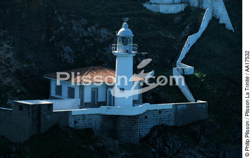Lighthouse El Pescadore, Spain - © Philip Plisson / Plisson La Trinité / AA17532 - Photo Galleries - Cantabria